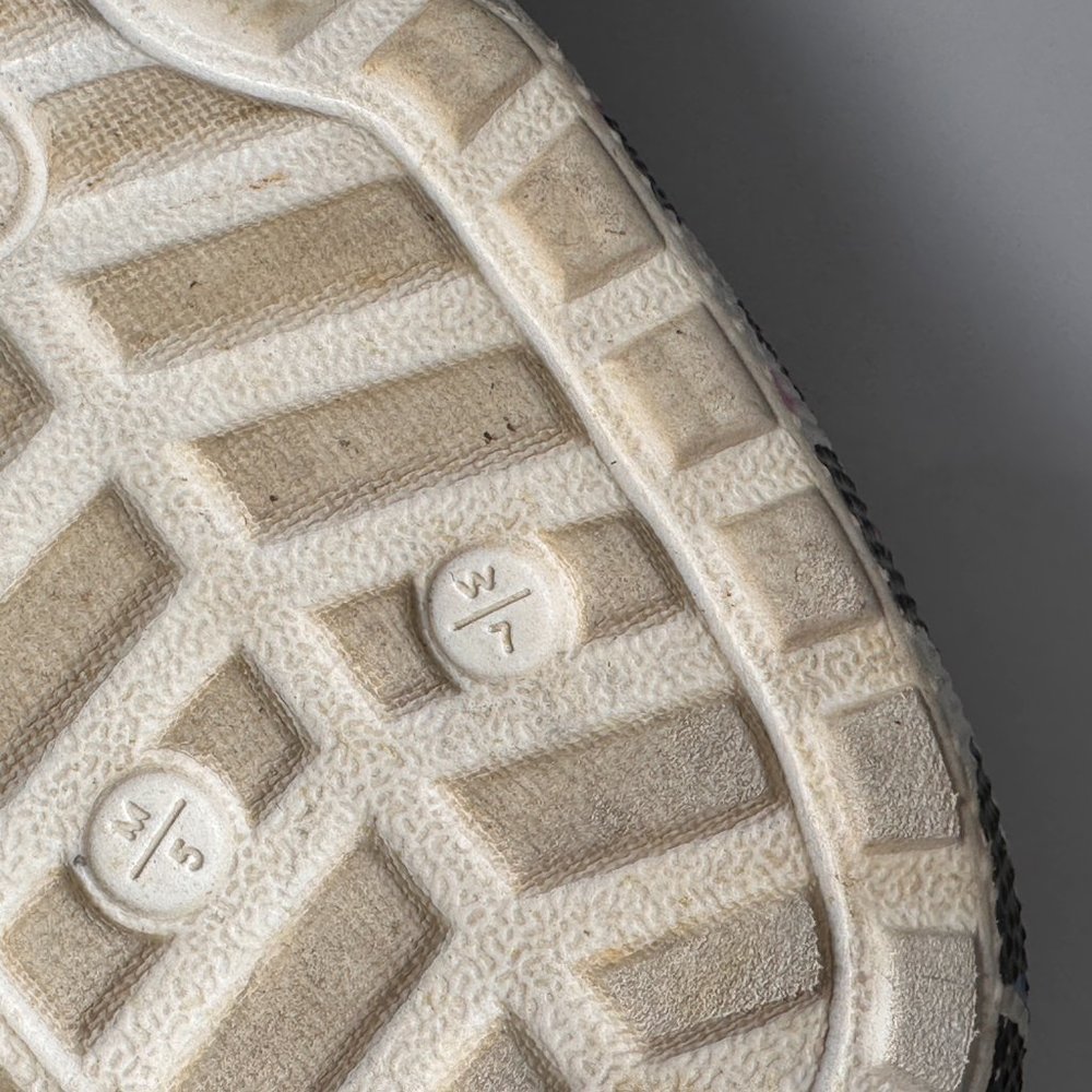 Crocs White Leopard Print Fuzzy Lined Clogs Women… - image 8